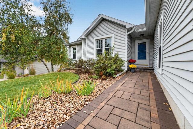 105 Terrace Court, Mount Horeb, WI 53572