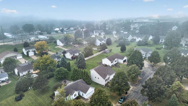 105 Terrace Court, Mount Horeb, WI 53572