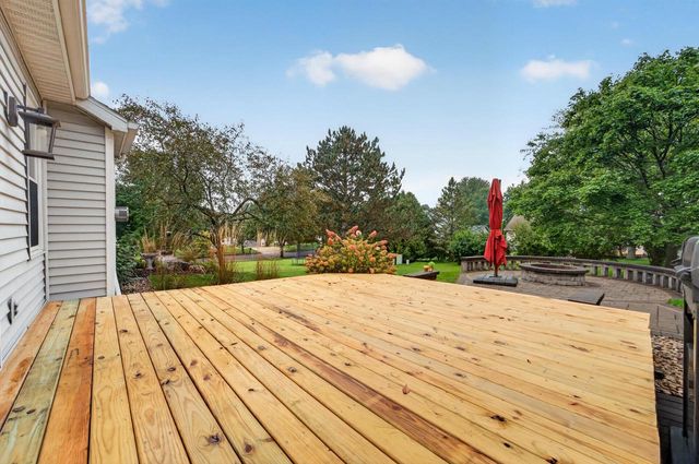 105 Terrace Court, Mount Horeb, WI 53572
