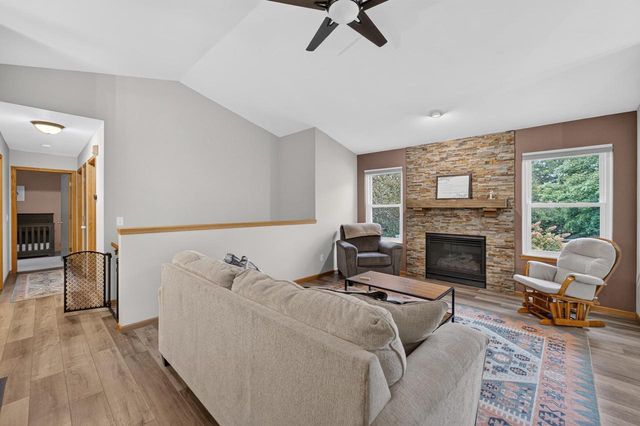 105 Terrace Court, Mount Horeb, WI 53572