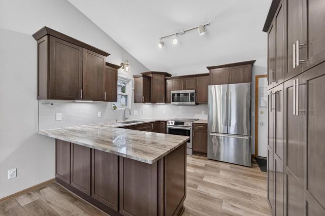 105 Terrace Court, Mount Horeb, WI 53572
