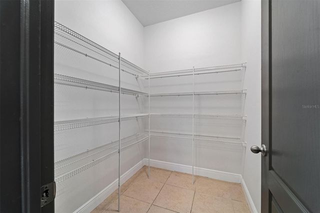 11006 TAHITI ISLE LANE, Tampa, FL 33647