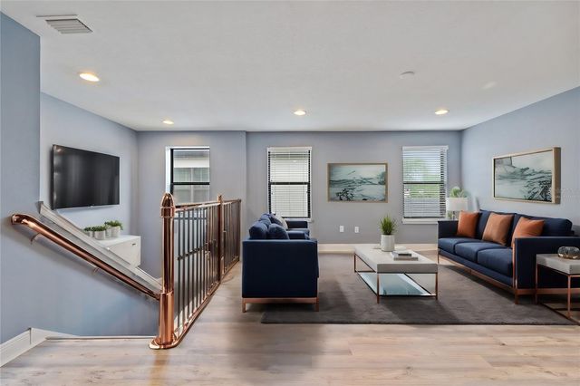 11006 TAHITI ISLE LANE, Tampa, FL 33647