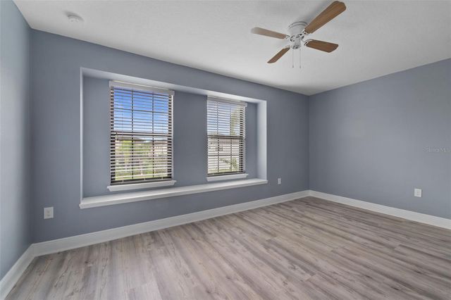 11006 TAHITI ISLE LANE, Tampa, FL 33647