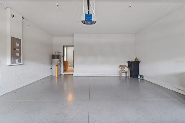 11006 TAHITI ISLE LANE, Tampa, FL 33647