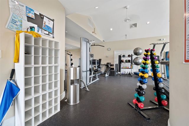 11006 TAHITI ISLE LANE, Tampa, FL 33647