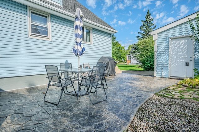 16 Broezel Avenue, Lancaster, NY 14086