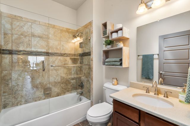 1 Flower Garland, Santa Fe, NM 87508