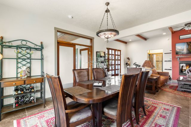 1 Flower Garland, Santa Fe, NM 87508
