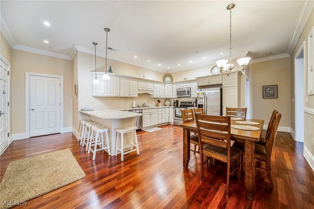 4699 Lake Rd 401, Geneva On The Lake, OH 44041