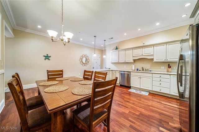 4699 Lake Rd 401, Geneva On The Lake, OH 44041