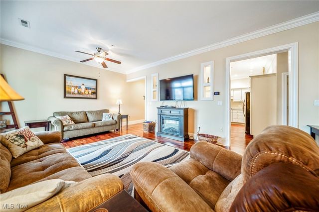 4699 Lake Rd 401, Geneva On The Lake, OH 44041