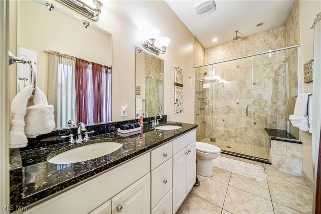 4699 Lake Rd 401, Geneva On The Lake, OH 44041