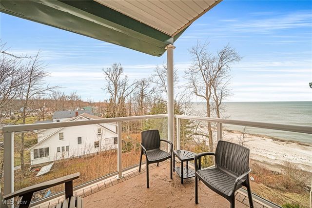 4699 Lake Rd 401, Geneva On The Lake, OH 44041