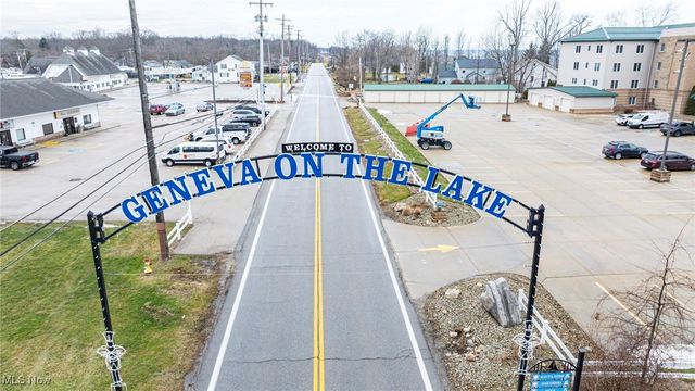 4699 Lake Rd 401, Geneva On The Lake, OH 44041