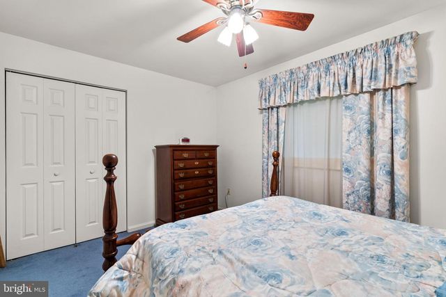 10829 WOODLAND DR, Fairfax, VA 22030