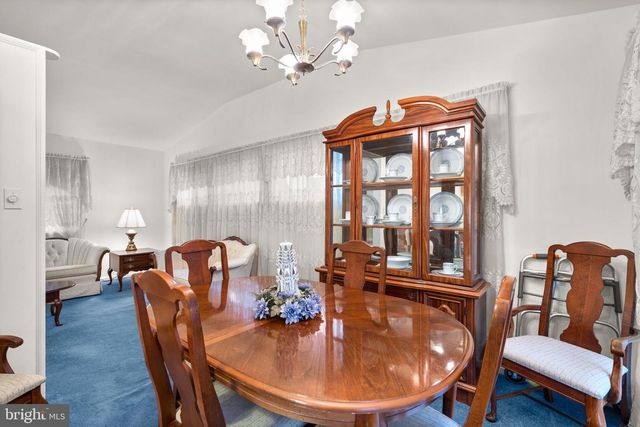 10829 WOODLAND DR, Fairfax, VA 22030