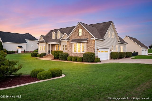 6107 Golden Pond Road, Elm City, NC 27822