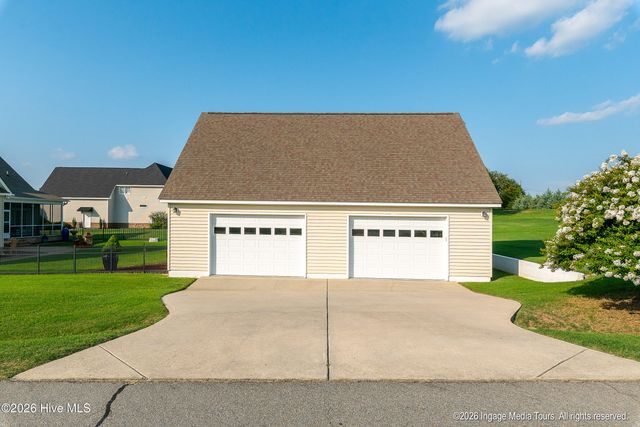 6107 Golden Pond Road, Elm City, NC 27822