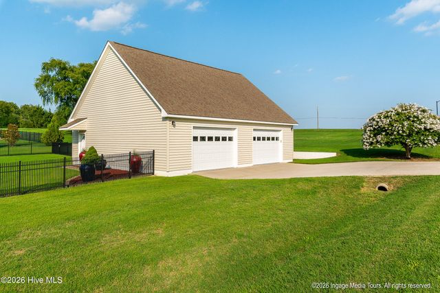 6107 Golden Pond Road, Elm City, NC 27822