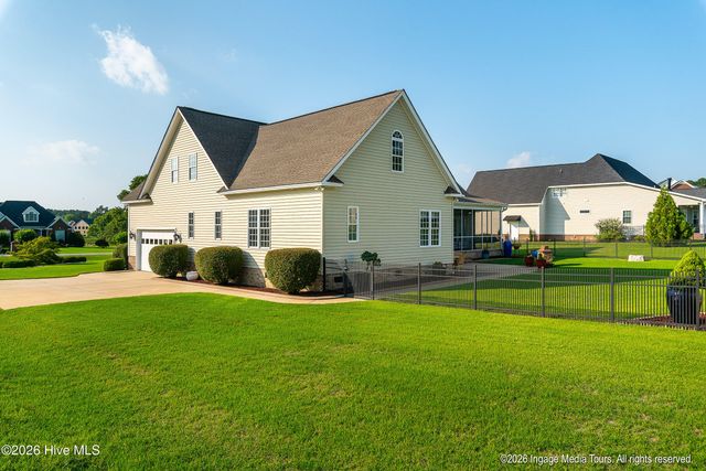 6107 Golden Pond Road, Elm City, NC 27822