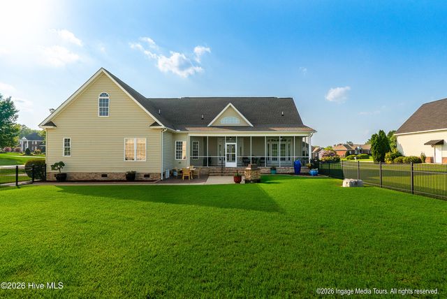 6107 Golden Pond Road, Elm City, NC 27822