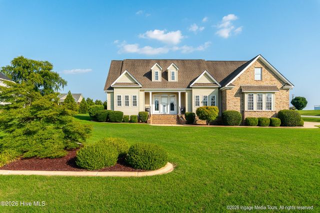 6107 Golden Pond Road, Elm City, NC 27822