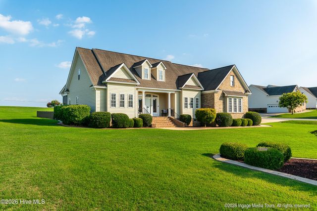 6107 Golden Pond Road, Elm City, NC 27822