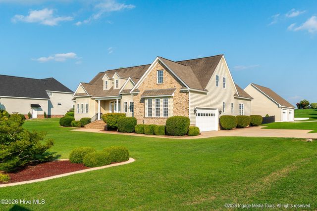6107 Golden Pond Road, Elm City, NC 27822