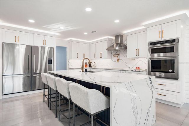 2500 MONTEREY STREET, Sarasota, FL 34231