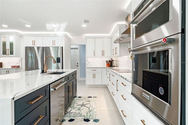 2500 MONTEREY STREET, Sarasota, FL 34231