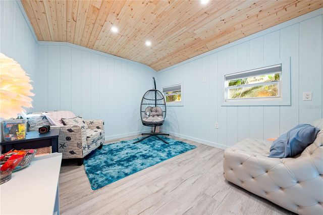 2500 MONTEREY STREET, Sarasota, FL 34231