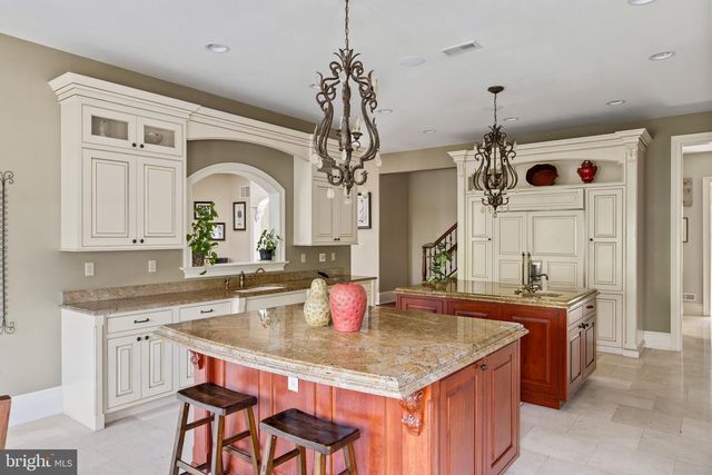 1519 CEDAR HILL RD, Lower Gwynedd, PA 19002