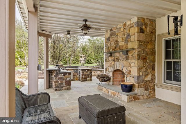 1519 CEDAR HILL RD, Lower Gwynedd, PA 19002