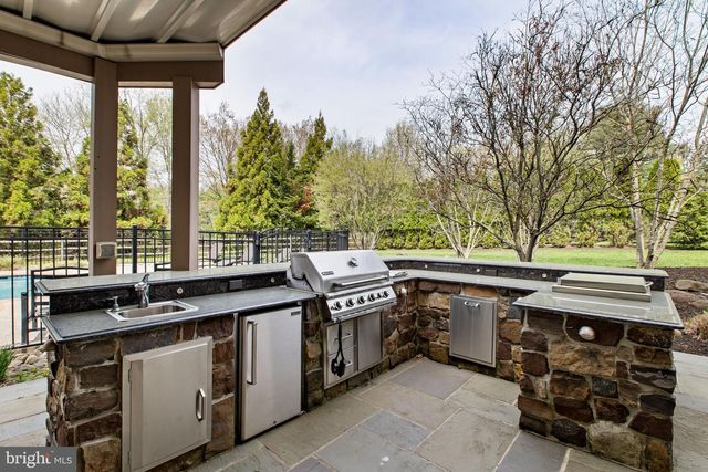 1519 CEDAR HILL RD, Lower Gwynedd, PA 19002