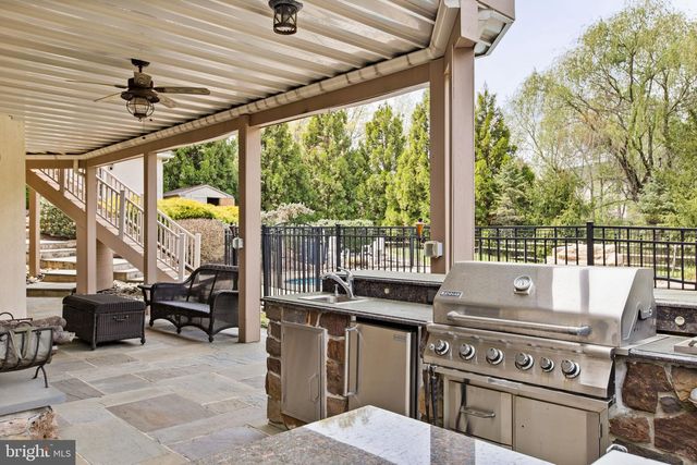 1519 CEDAR HILL RD, Lower Gwynedd, PA 19002