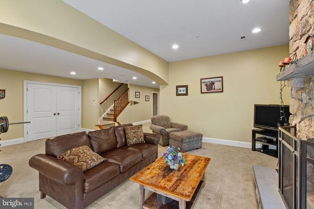 1519 CEDAR HILL RD, Lower Gwynedd, PA 19002