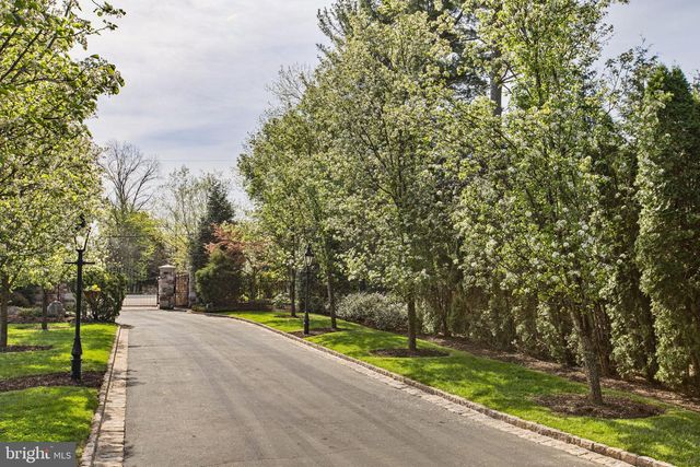 1519 CEDAR HILL RD, Lower Gwynedd, PA 19002