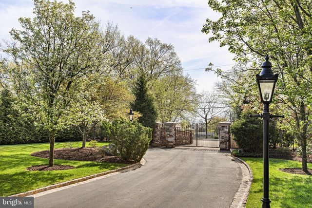 1519 CEDAR HILL RD, Lower Gwynedd, PA 19002