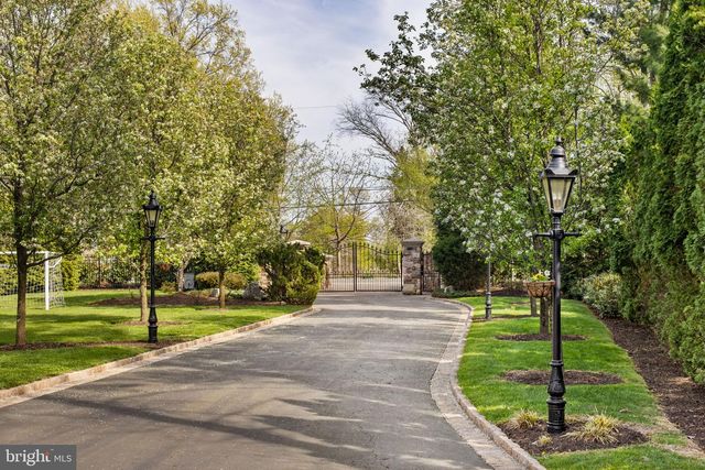 1519 CEDAR HILL RD, Lower Gwynedd, PA 19002