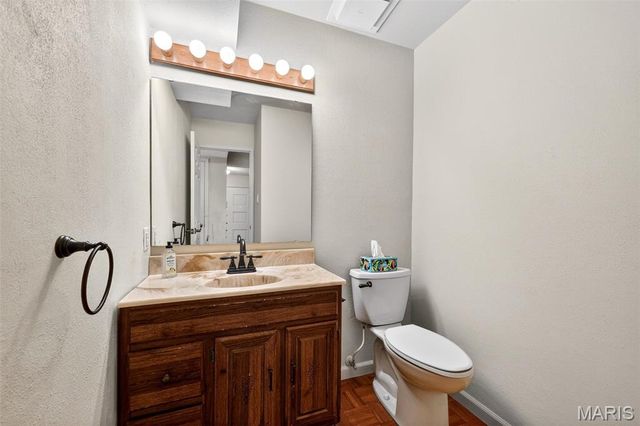 15423 Eaglepass Drive, St Louis, MO 63017