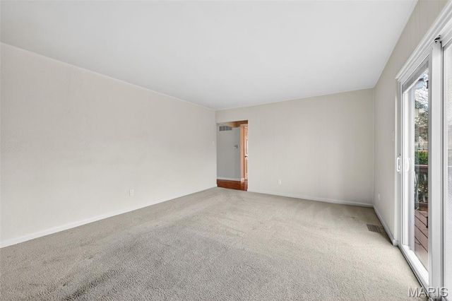 15423 Eaglepass Drive, St Louis, MO 63017