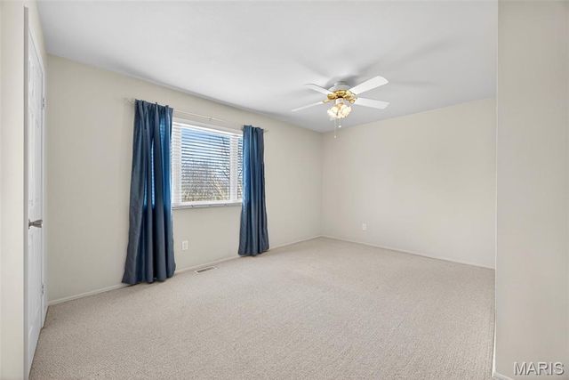 15423 Eaglepass Drive, St Louis, MO 63017