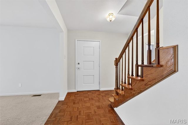 15423 Eaglepass Drive, St Louis, MO 63017