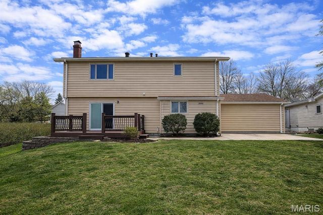 15423 Eaglepass Drive, St Louis, MO 63017