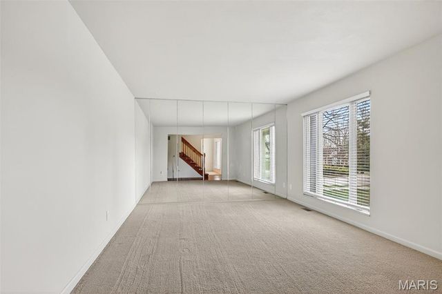 15423 Eaglepass Drive, St Louis, MO 63017