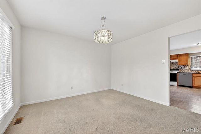 15423 Eaglepass Drive, St Louis, MO 63017