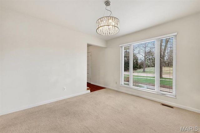 15423 Eaglepass Drive, St Louis, MO 63017