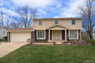 15423 Eaglepass Drive, St Louis, MO 63017