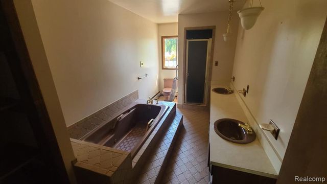 20688 Woodland Street, Harper Woods, MI 48225